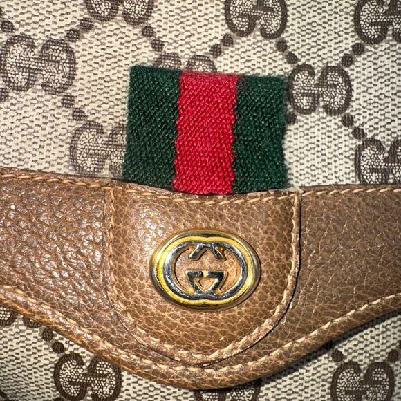 Gucci Vintage GG Monogram Supreme Sherry Line Flap Adjustable Crossbody Bag - Picture 7 of 16